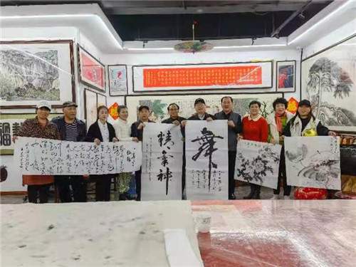 唐山书画家走进遵化盛世典藏艺术馆 深化文化艺术交流，共绘时代新篇